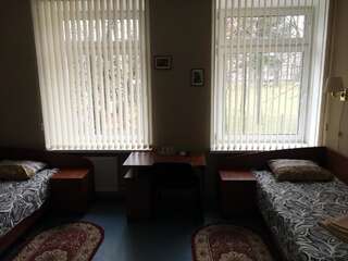 Мини-отель Мини-гостиница ЭкоДом Минск Стандартный двухместный номер с 2 отдельными кроватями-1