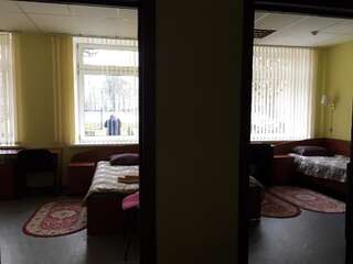 Мини-отель Мини-гостиница ЭкоДом Минск Двухместный номер с 2 отдельными кроватями - Подходит для гостей с ограниченными физическими возможностями-4