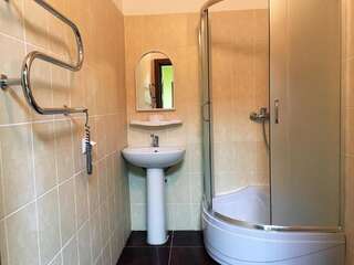 Мини-отель Мини-гостиница ЭкоДом Минск Двухместный номер с 2 отдельными кроватями - Подходит для гостей с ограниченными физическими возможностями-7